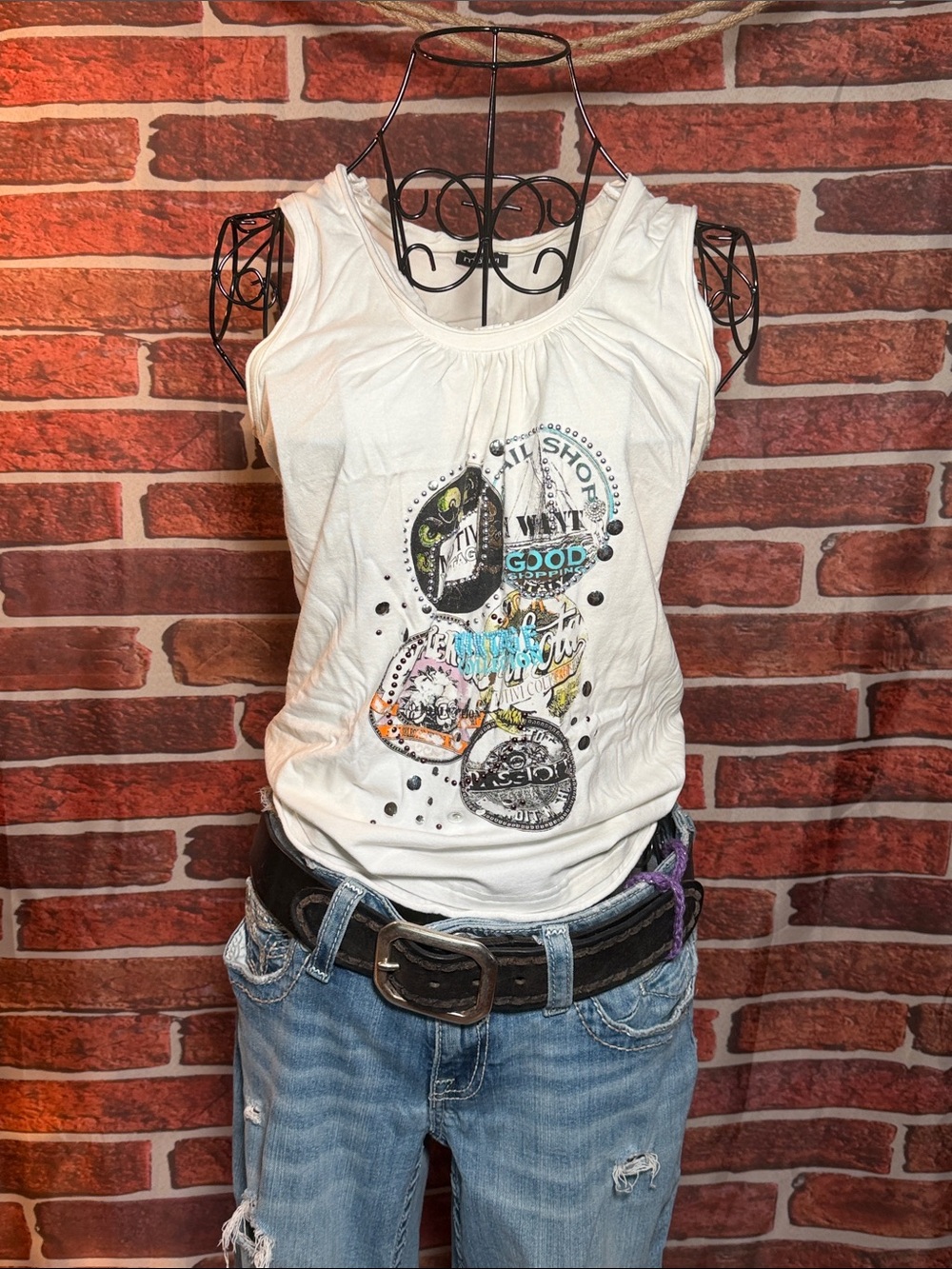👚 Motivi Sleeveless Top & Stud Accents Y2K — Off-White — Sz OS / Q